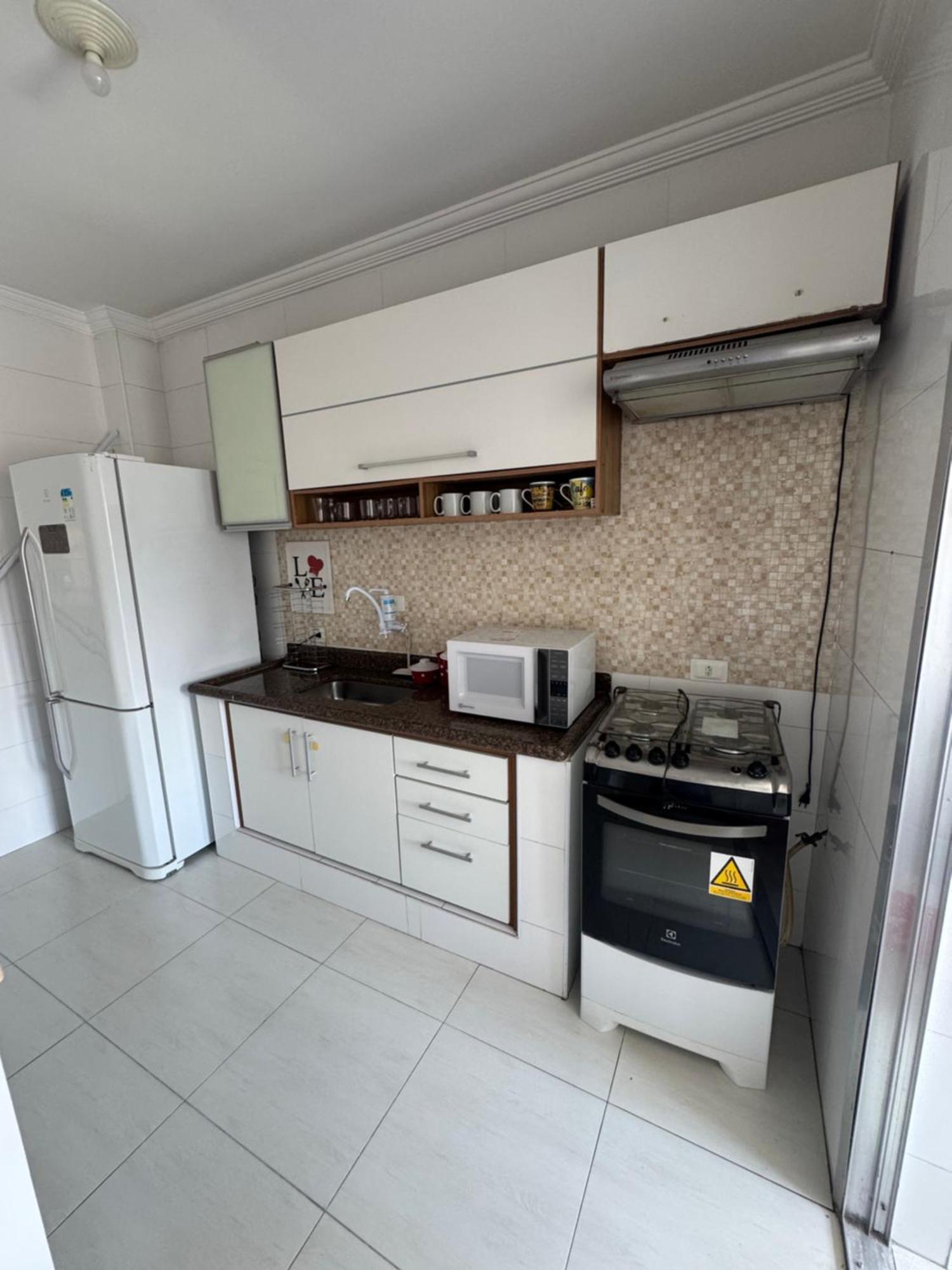 Excelente Apartamento Bem Localizado A 450 Metros Da Praia Guarujá Dış mekan fotoğraf